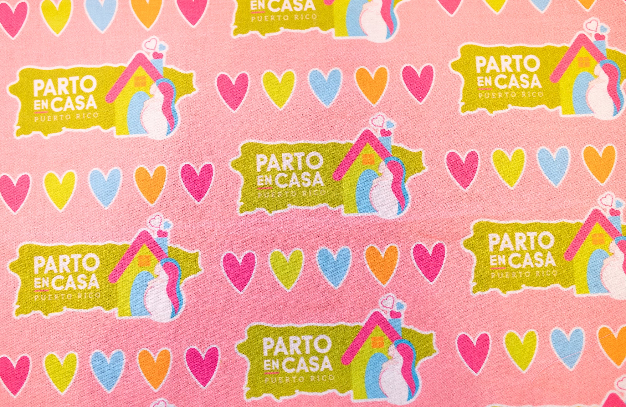 Hamaca "fuchsia" 'Limited Edition" con logo de Parto en Casa Puerto Rico